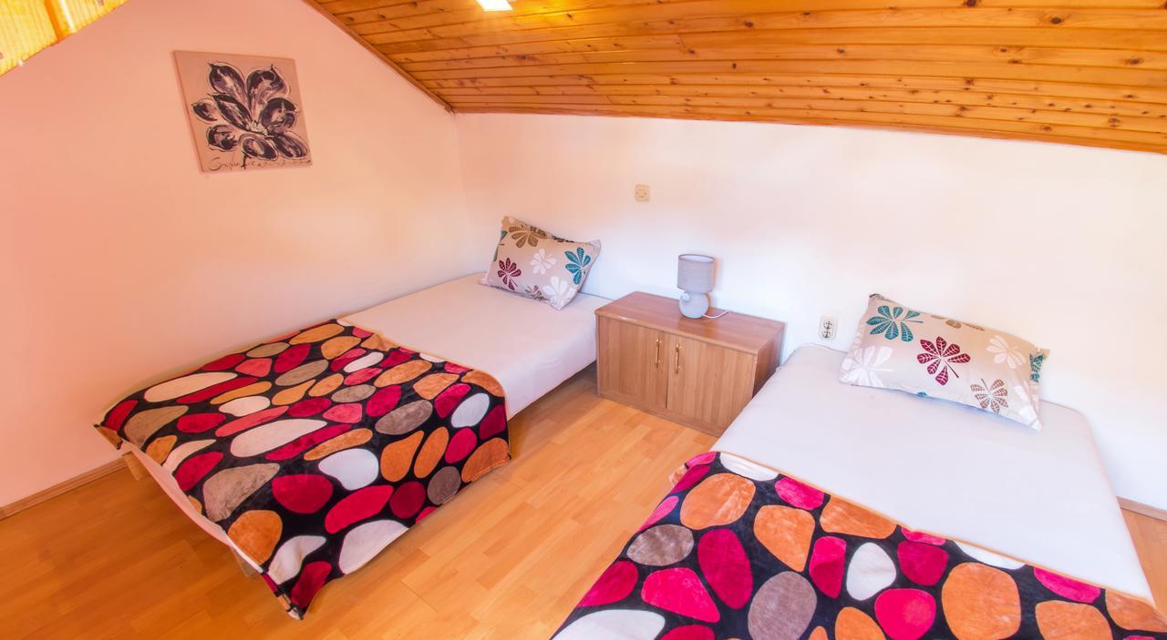 Apartment Tiger Lily Mostar Bagian luar foto