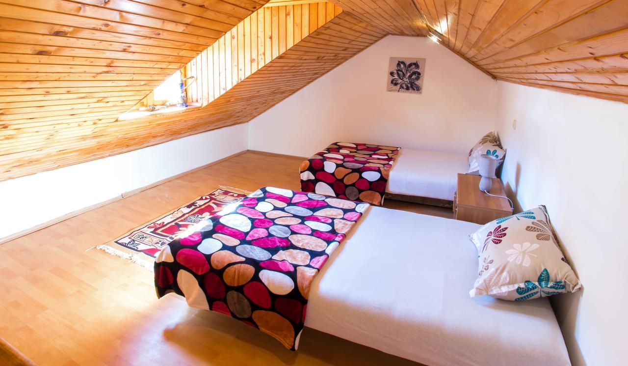 Apartment Tiger Lily Mostar Bagian luar foto
